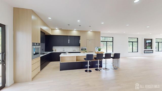 93 Buckley Road, Marlboro, NJ 07746