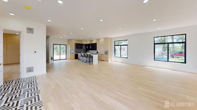 93 Buckley Road, Marlboro, NJ 07746