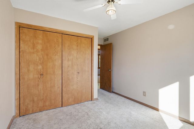 2204 Easley Street, Waterloo, IA 50702