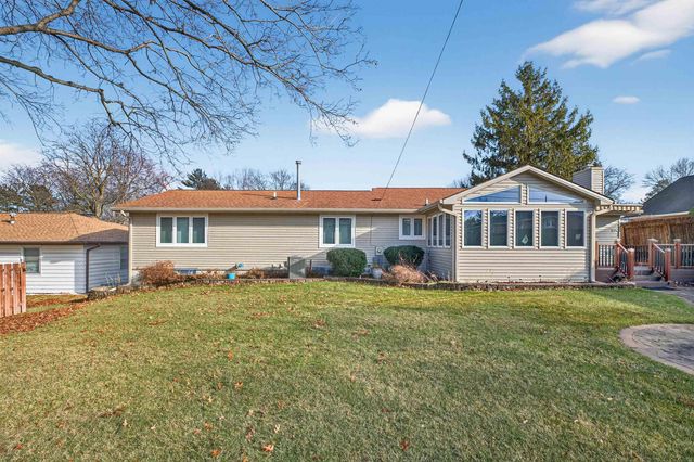 2204 Easley Street, Waterloo, IA 50702