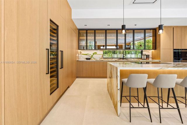 325 W 63rd Street, Miami Beach, FL 33141