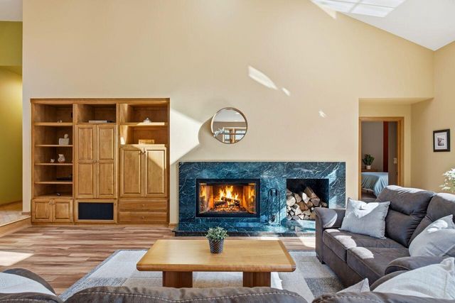 W291S5279 Ridgefield ROAD, Waukesha, WI 53189