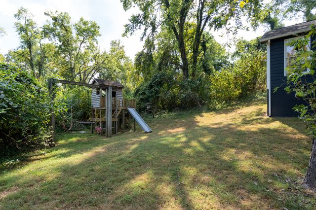 4115 Moss Rose Dr, Nashville, TN 37216