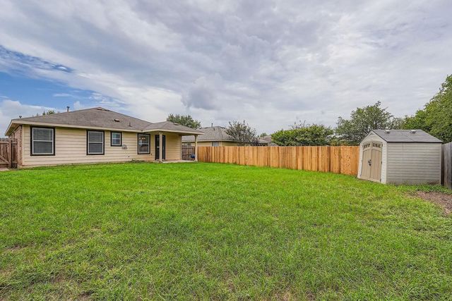132 Onyx Lake DR, Kyle, TX 78640
