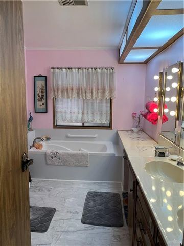 3133 Palmetto Drive, Weslaco, TX 78596