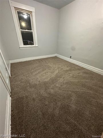 2300 Whalen Street, Hamtramck, MI 48212