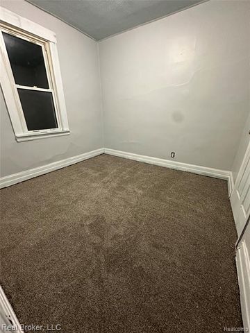 2300 Whalen Street, Hamtramck, MI 48212