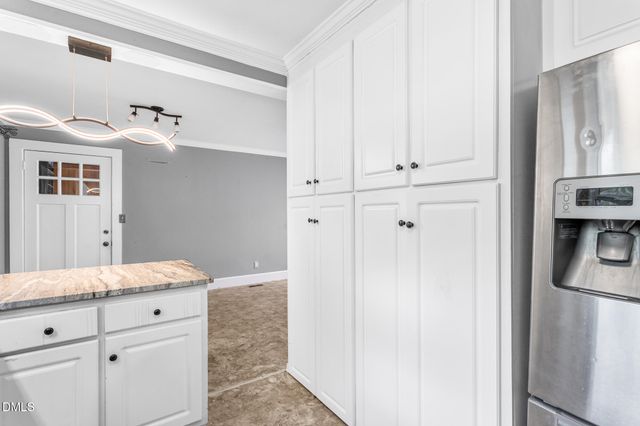 2442 Hoskins Road, Burlington, NC 27215