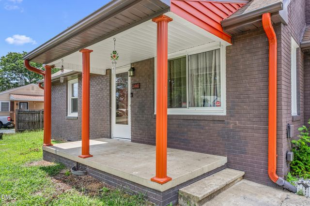 2442 Hoskins Road, Burlington, NC 27215