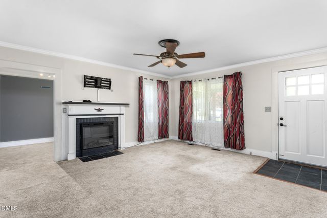 2442 Hoskins Road, Burlington, NC 27215