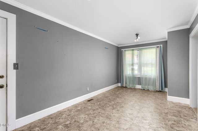 2442 Hoskins Road, Burlington, NC 27215