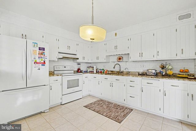 3417 WALNUT ST, Camp Hill, PA 17011