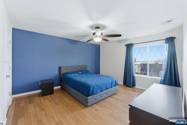 192 Burnett Avenue 15, Maplewood, NJ 07040