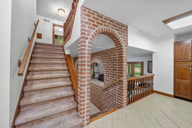 1178 London Road, West Jefferson, OH 43162