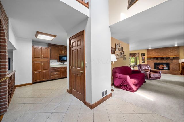 1178 London Road, West Jefferson, OH 43162