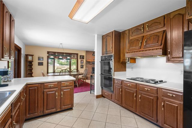 1178 London Road, West Jefferson, OH 43162