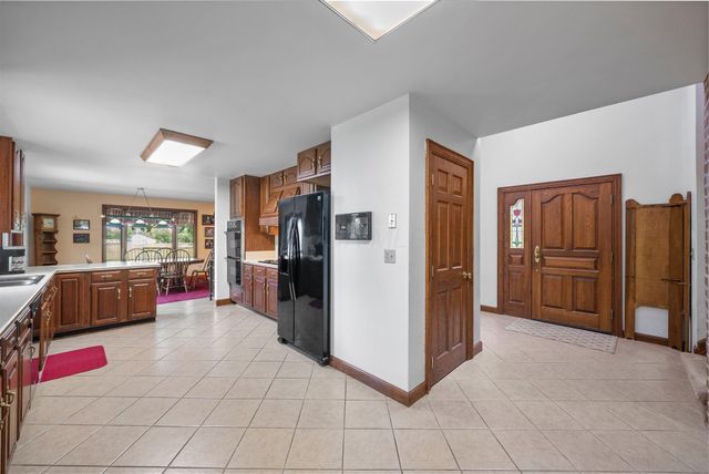 1178 London Road, West Jefferson, OH 43162