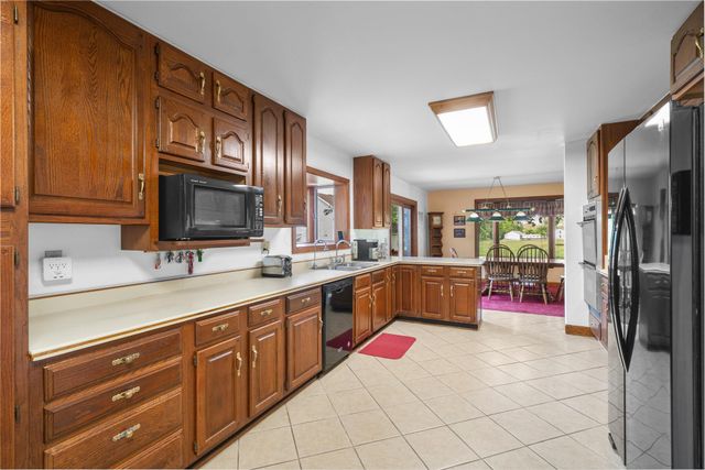 1178 London Road, West Jefferson, OH 43162