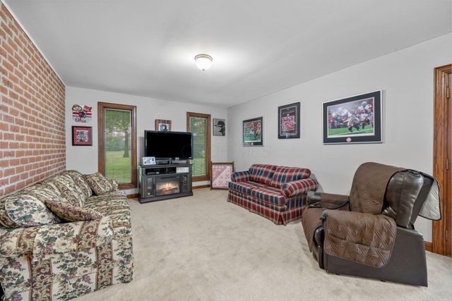 1178 London Road, West Jefferson, OH 43162