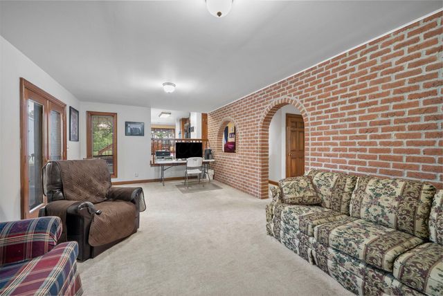1178 London Road, West Jefferson, OH 43162