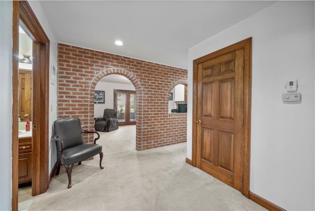 1178 London Road, West Jefferson, OH 43162