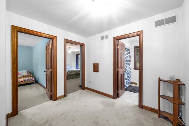 1178 London Road, West Jefferson, OH 43162