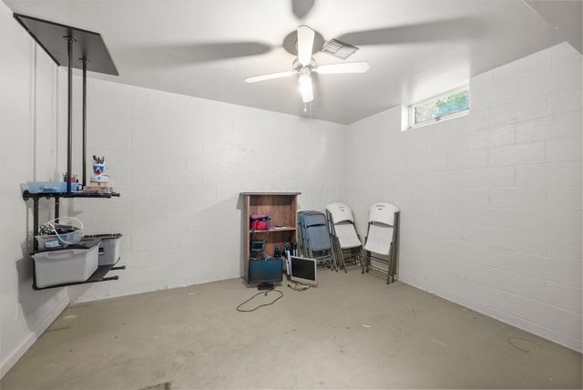 1178 London Road, West Jefferson, OH 43162