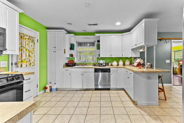 100 Madison Avenue, Ladson, SC 29456