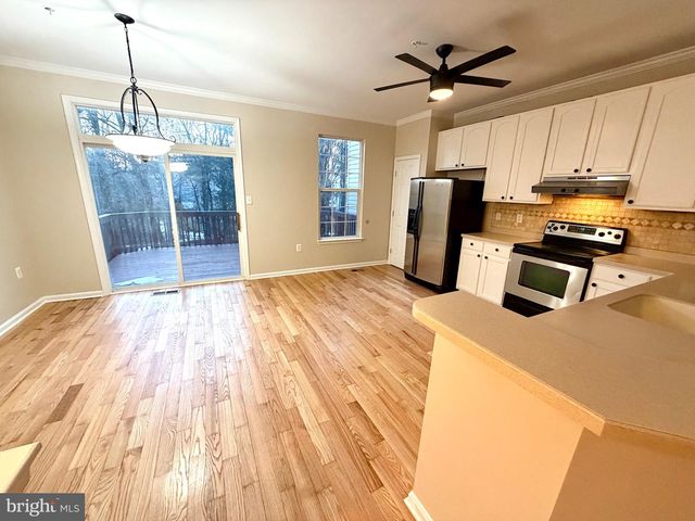 10158 TREE FROG PL, White Plains, MD 20695