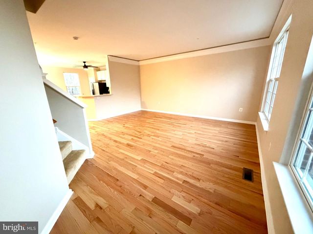 10158 TREE FROG PL, White Plains, MD 20695