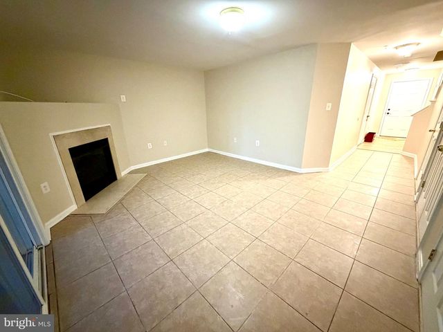 10158 TREE FROG PL, White Plains, MD 20695