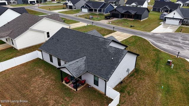 58 Robert Allen Ln, Brandenburg, KY 40108