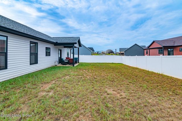 58 Robert Allen Ln, Brandenburg, KY 40108