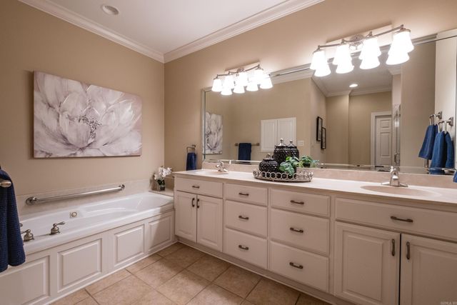 77 Montagne Court, Little Rock, AR 72223