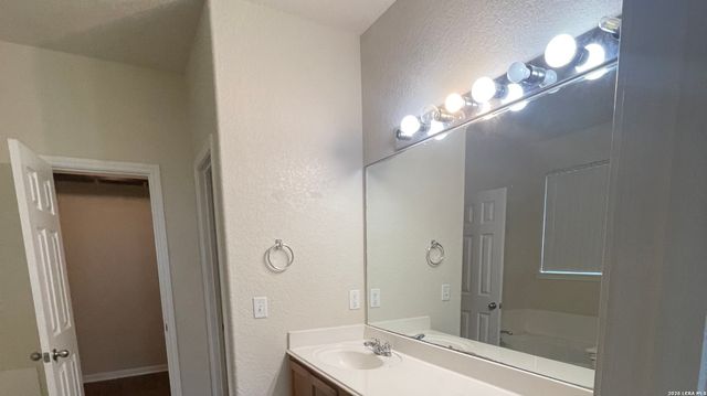 1202 Murray Winn, Windcrest, TX 78239