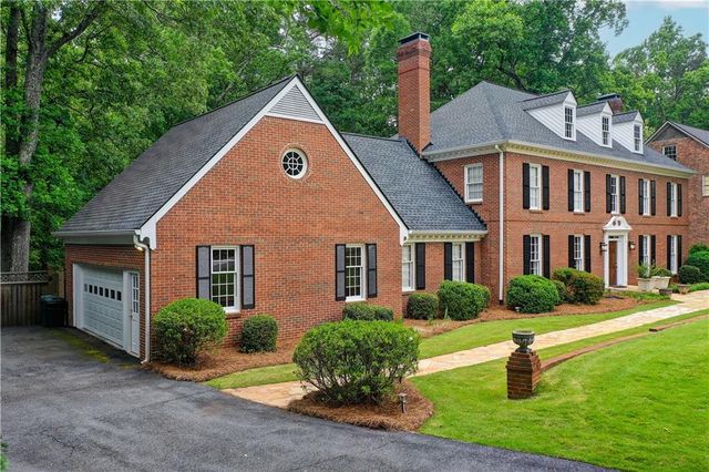 625 River Chase Point, Atlanta, GA 30328