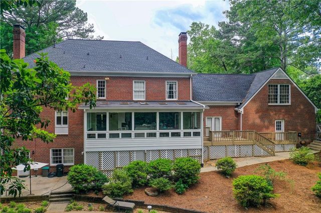 625 River Chase Point, Atlanta, GA 30328