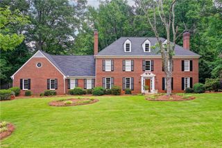 625 River Chase Point, Atlanta, GA 30328