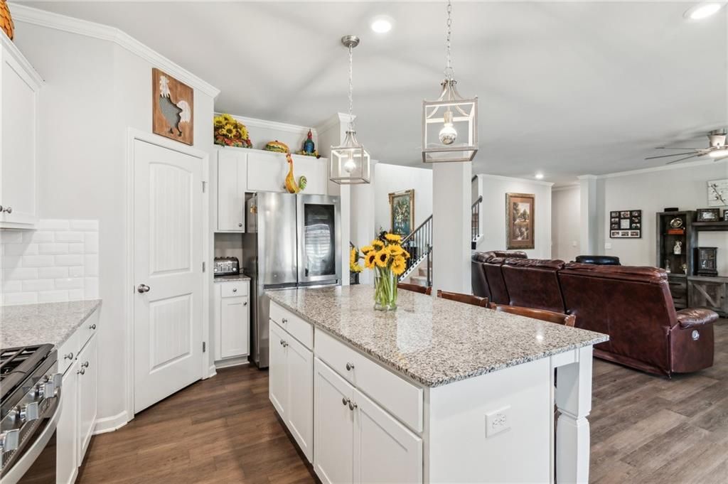 Image 12 of property listing at 4365 Sunflower Circle, Cumming, GA 30040