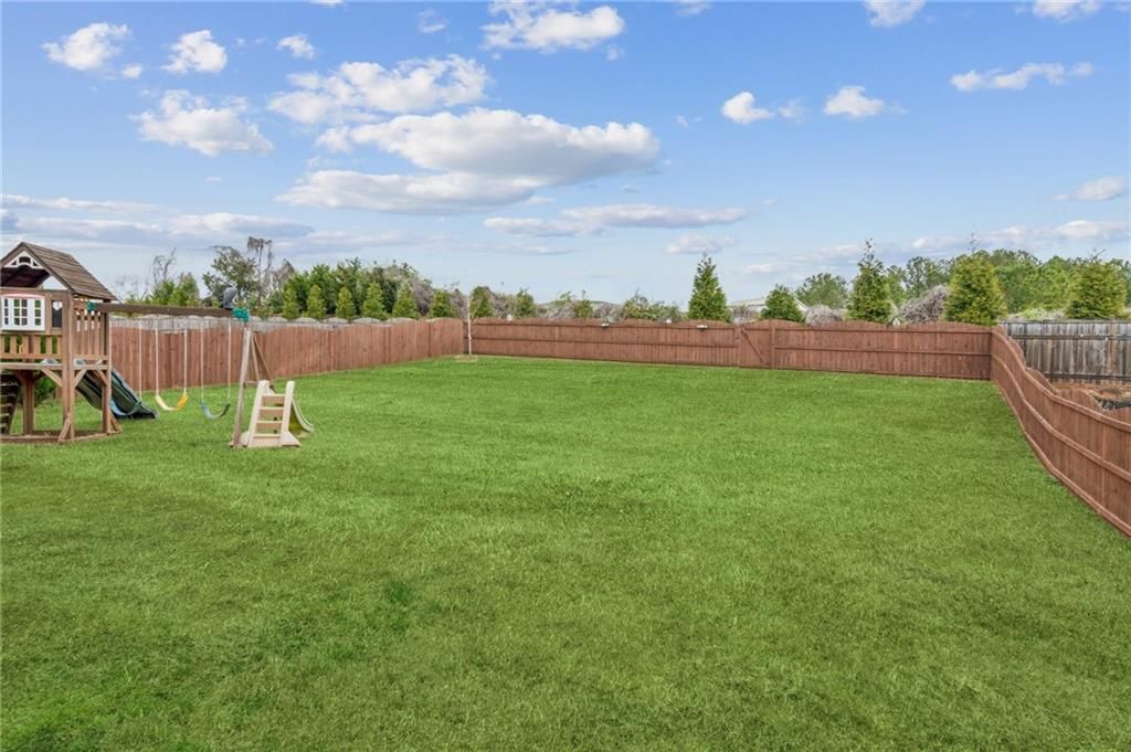 Image 32 of property listing at 4365 Sunflower Circle, Cumming, GA 30040