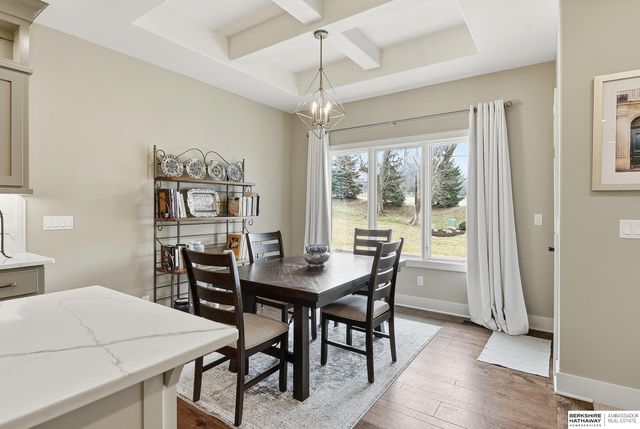 1156 S 212th Circle, Elkhorn, NE 68022