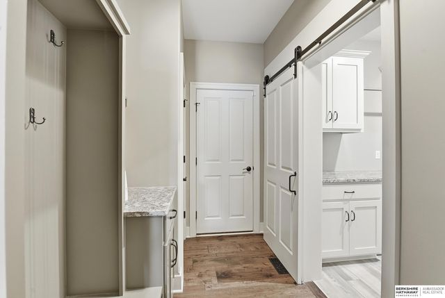 1156 S 212th Circle, Elkhorn, NE 68022