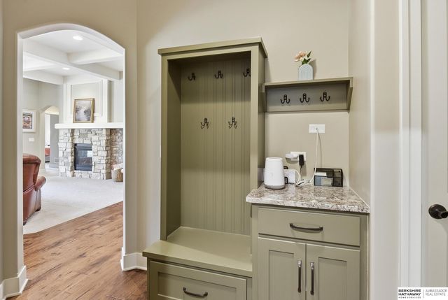 1156 S 212th Circle, Elkhorn, NE 68022