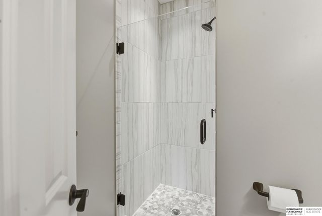 1156 S 212th Circle, Elkhorn, NE 68022