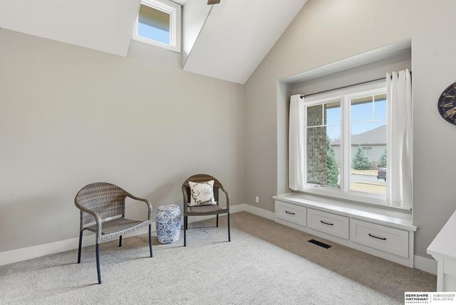 1156 S 212th Circle, Elkhorn, NE 68022