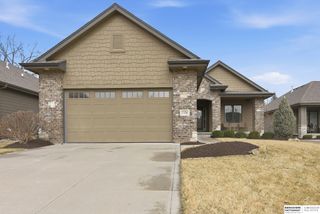 1156 S 212th Circle, Elkhorn, NE 68022