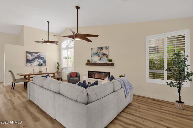 9827 E BLANCHE Drive, Scottsdale, AZ 85260
