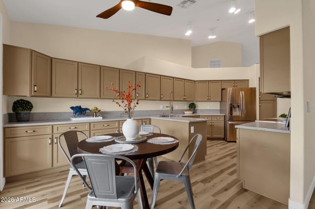 9827 E BLANCHE Drive, Scottsdale, AZ 85260