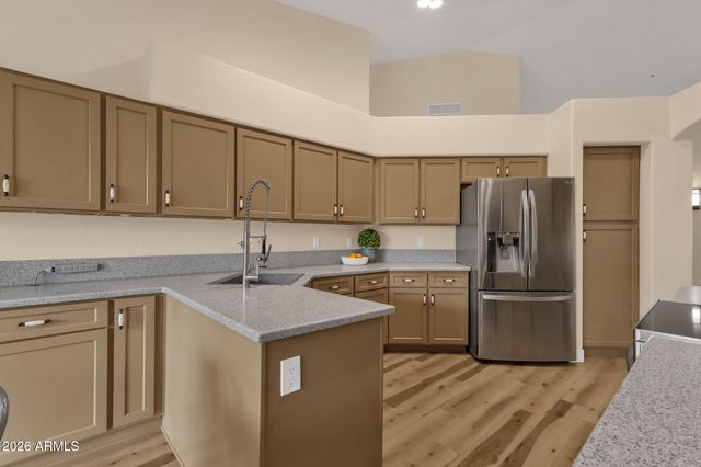 9827 E BLANCHE Drive, Scottsdale, AZ 85260