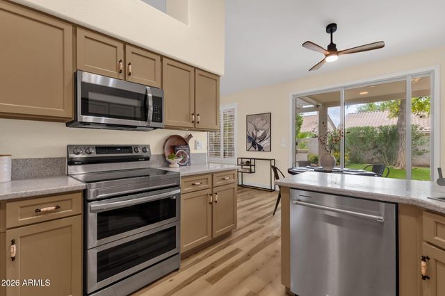 9827 E BLANCHE Drive, Scottsdale, AZ 85260